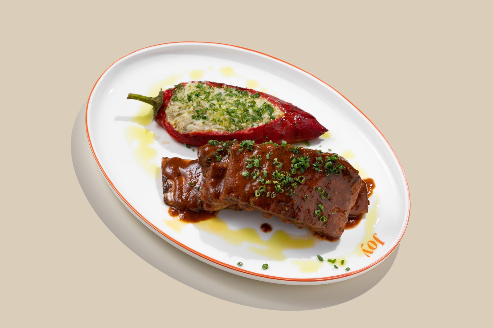 Beef Ribs with Roasted Pepper