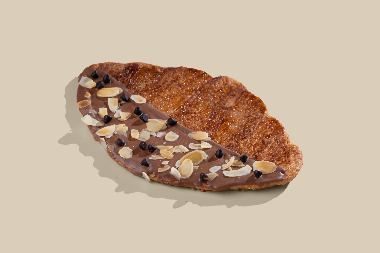 Flat Croissant Milk chocolate